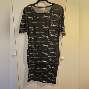 Medium Julia Lularoe Dress
